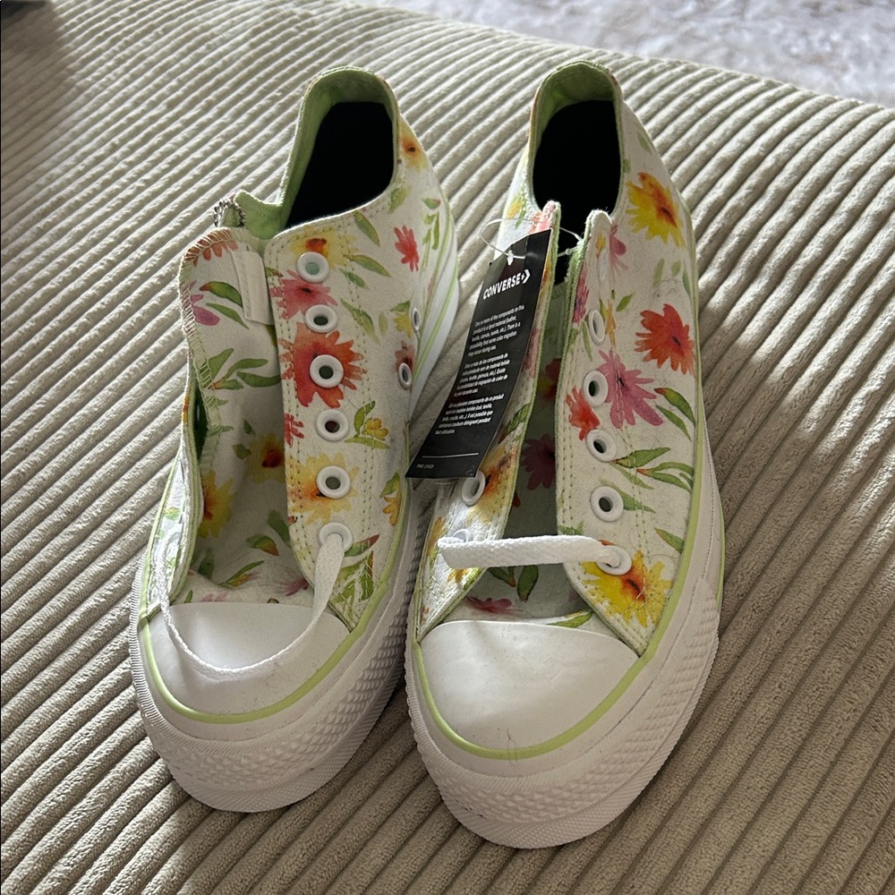 Converse platform women’s Floral Sneakers - White and Green